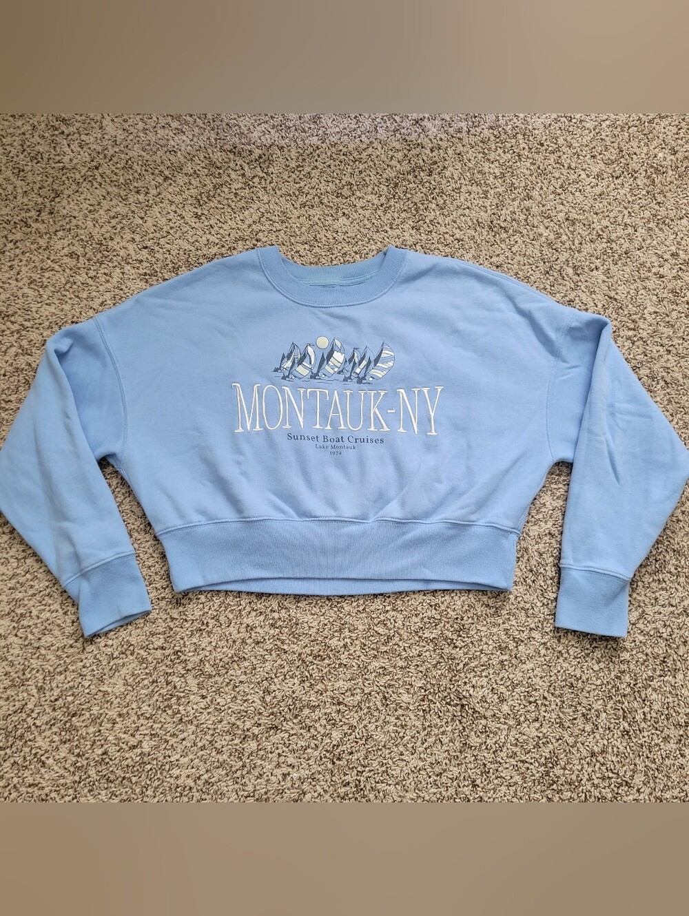 Abercrombie & Fitch Sweatshirt Montauk NY Blue White Boat Cropped 1972 Small